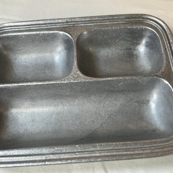 Vintage Armetale Wilton Divided Serving Dish Tavern Pub Renaissance Props - Picture 3 of 6